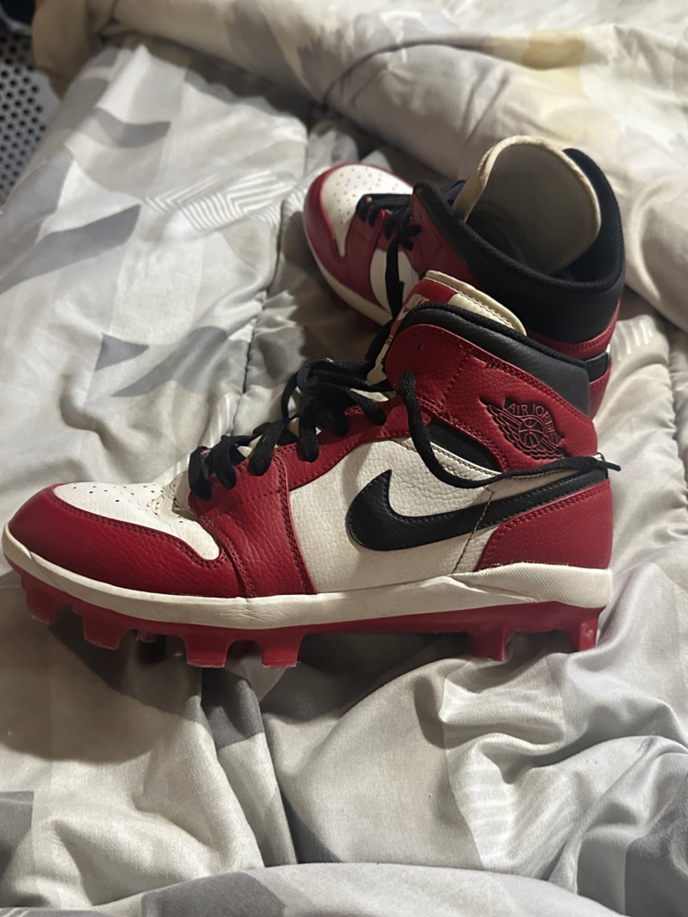 Jordan 1 Nike Red White and Black High-Top Football/Baseball Cleats